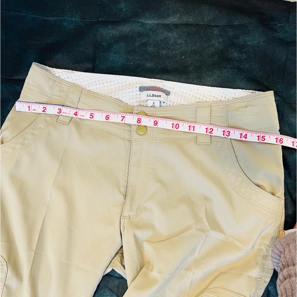 🔥L.L Bean Man’s Pants🔥 - Picture 3 of 9